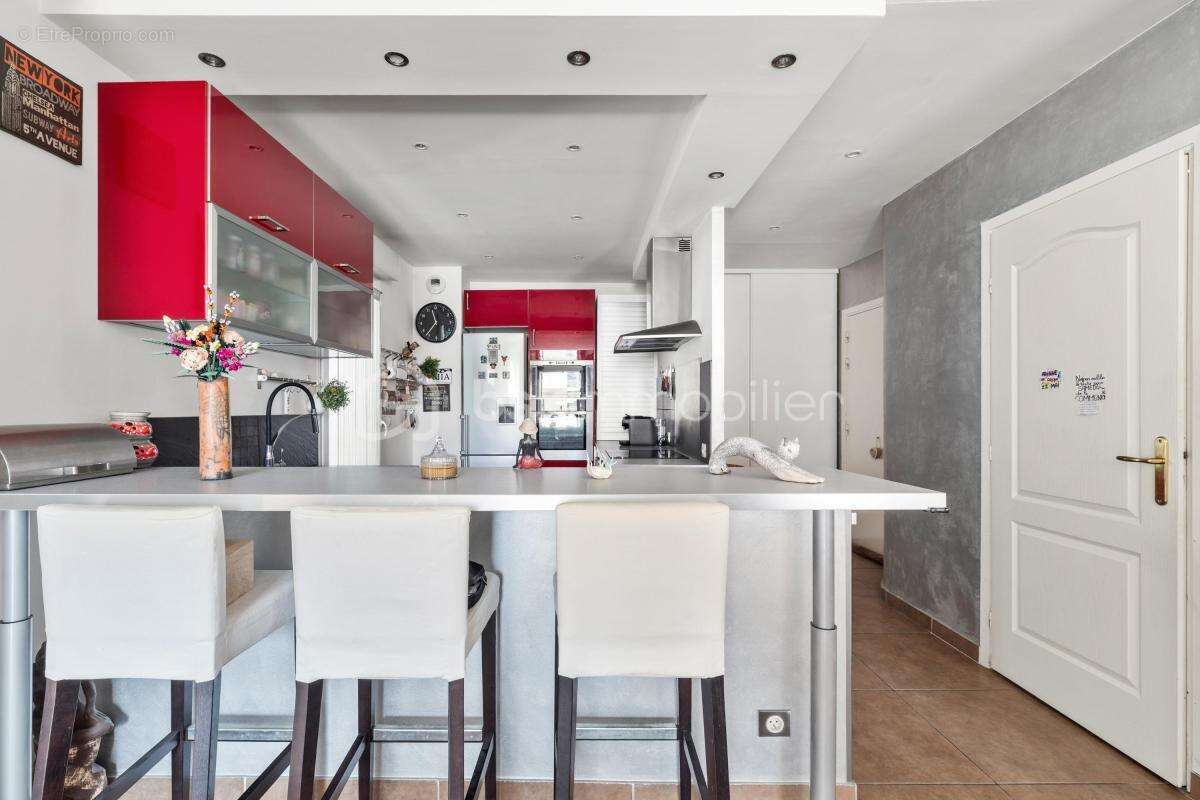Appartement à VALLAURIS