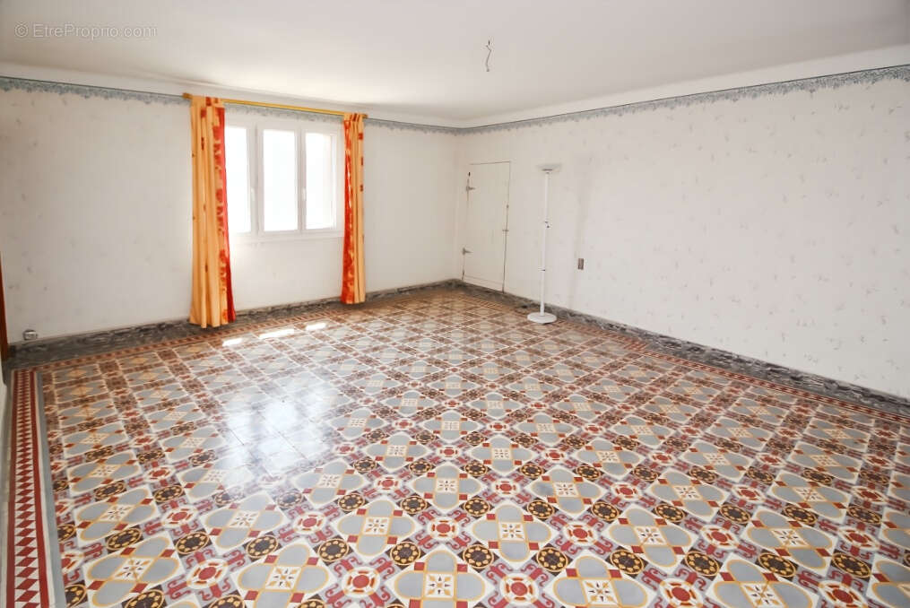 Maison à SAINT-ETIENNE-DES-SORTS