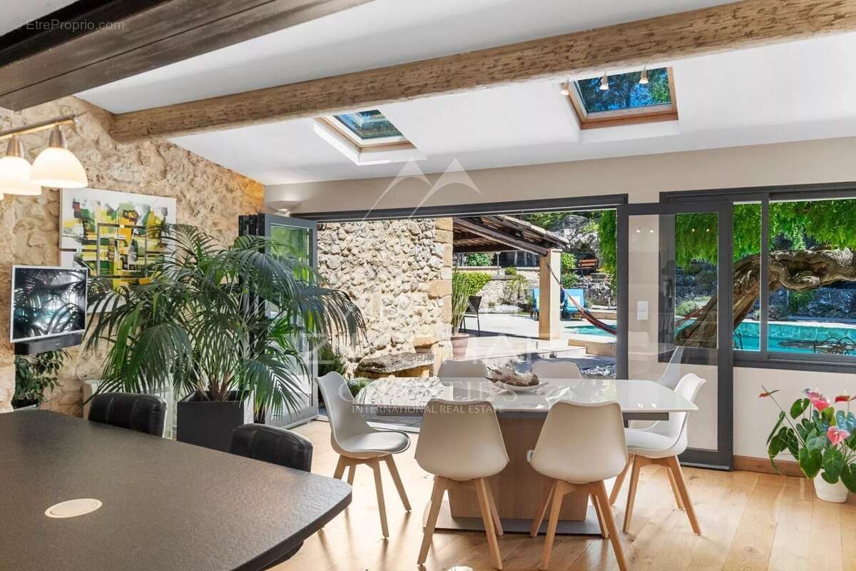 Maison à AIX-EN-PROVENCE