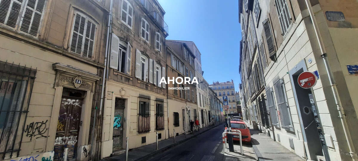 Appartement à MARSEILLE-6E