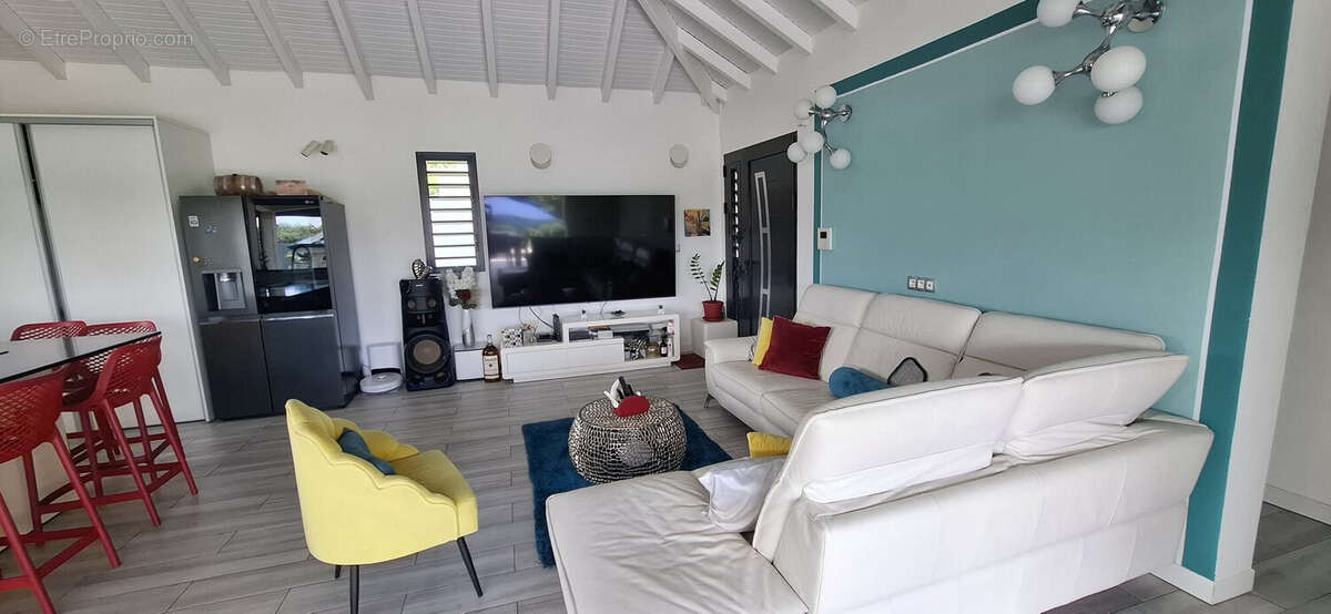 Maison à BAIE-MAHAULT