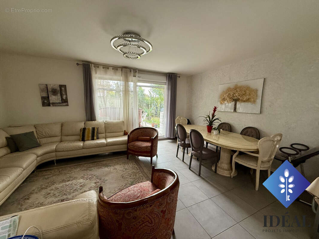 Appartement à MAISONS-ALFORT