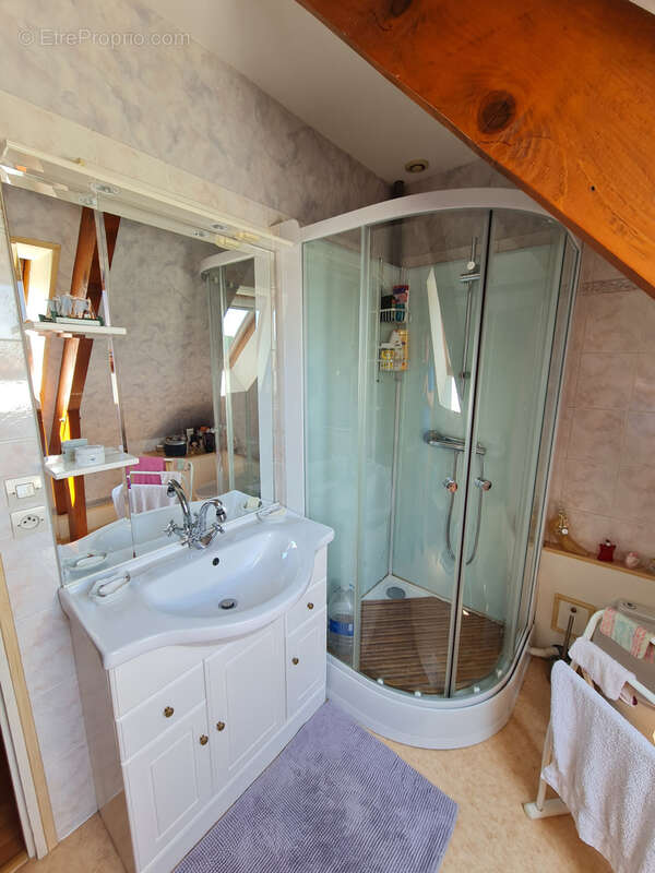 Maison à SAINT-PIERRE-EN-VAL