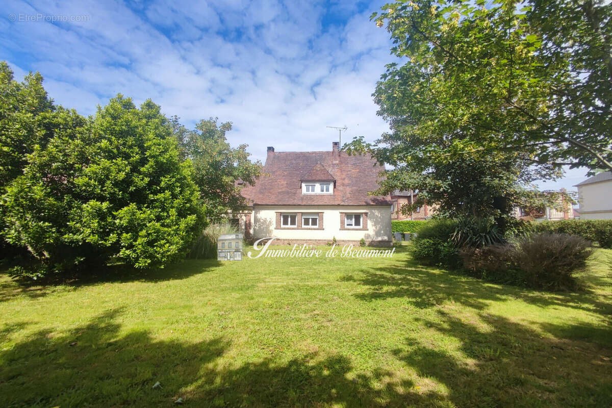 Maison 5 pièces 120 m² à vendre à Beaumont-Le-Roger (27170) - photo 2