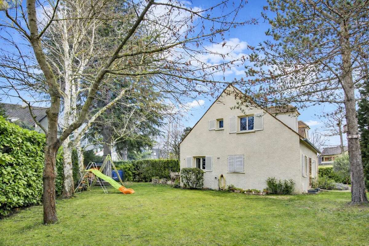 Maison à LE VESINET