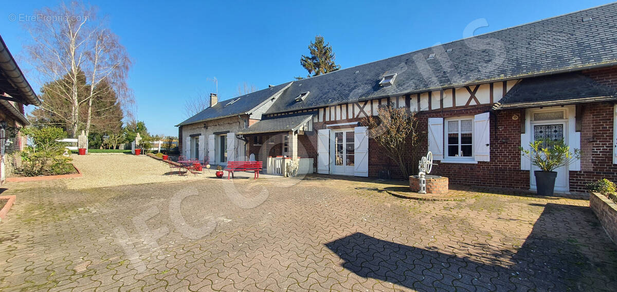 Maison à FORET-LA-FOLIE