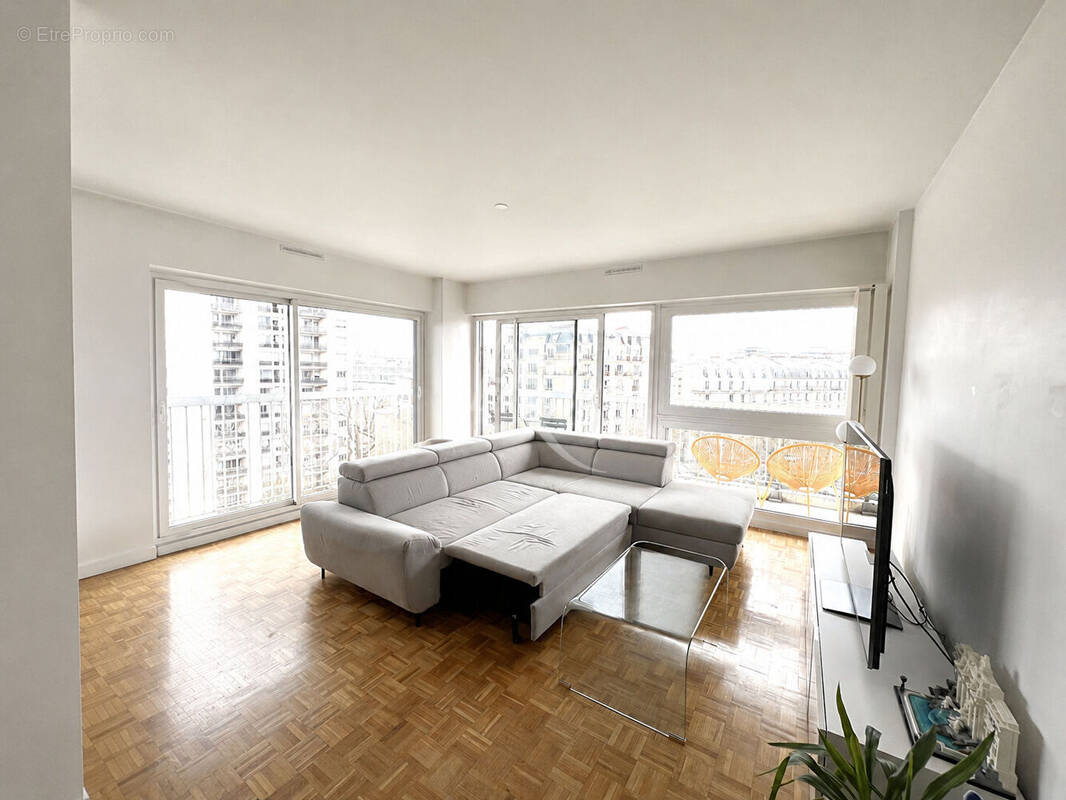 Appartement à PARIS-11E
