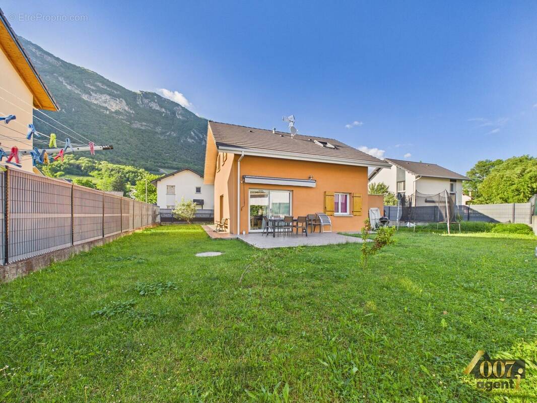 Maison à ARBIN