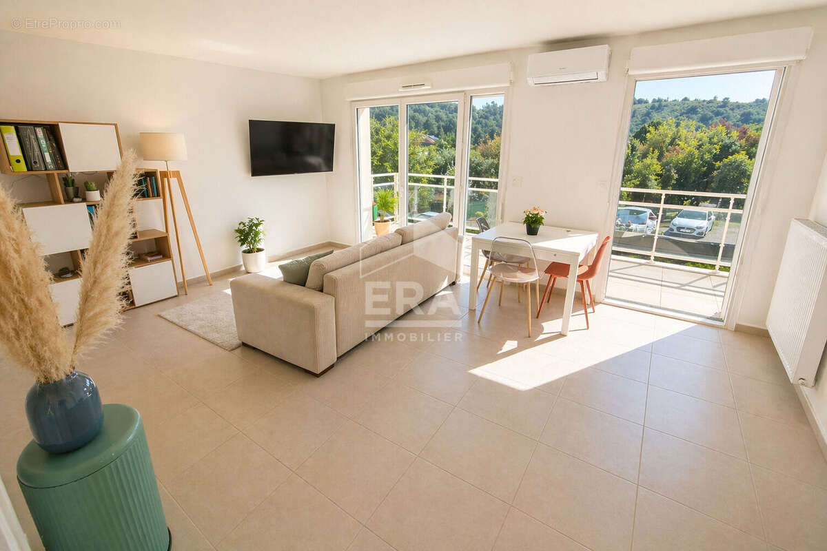 Appartement à SEPTEMES-LES-VALLONS