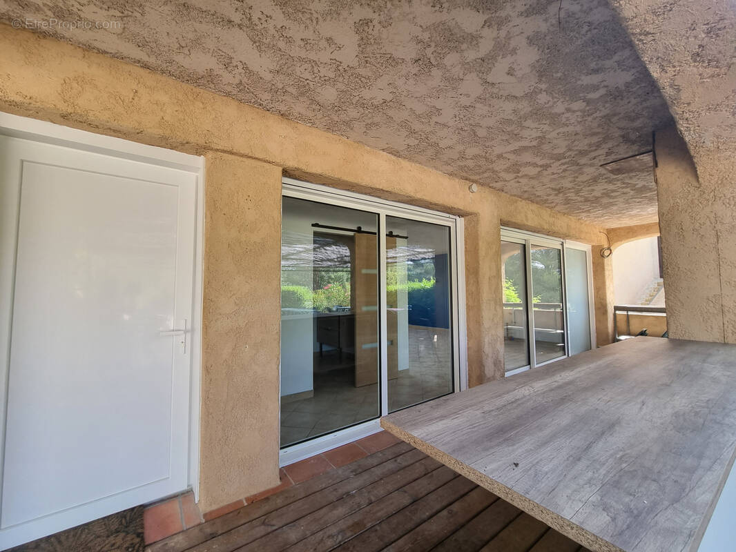 Appartement à SAINTE-CROIX-DU-VERDON