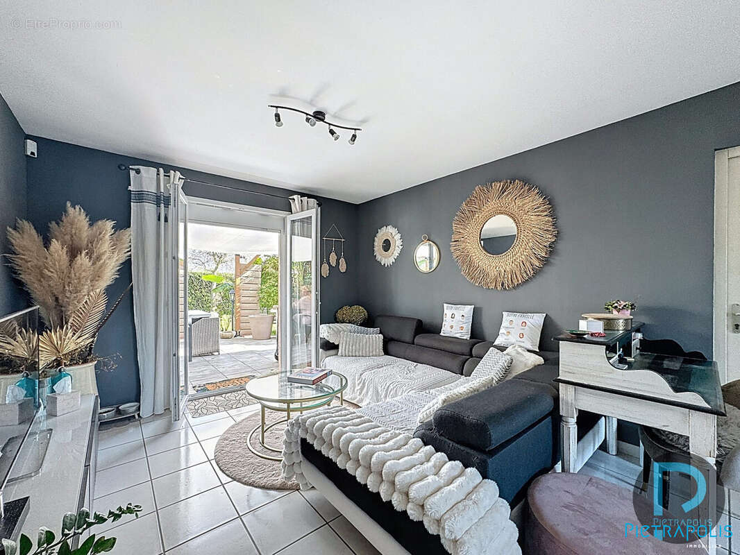 Maison à SAINT-CYR-SUR-MENTHON