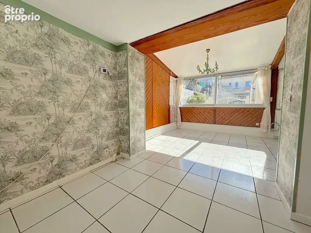 Exclusivité à Saujon : Charmante maison 5 pièces avec terrasse et garage - photo 6