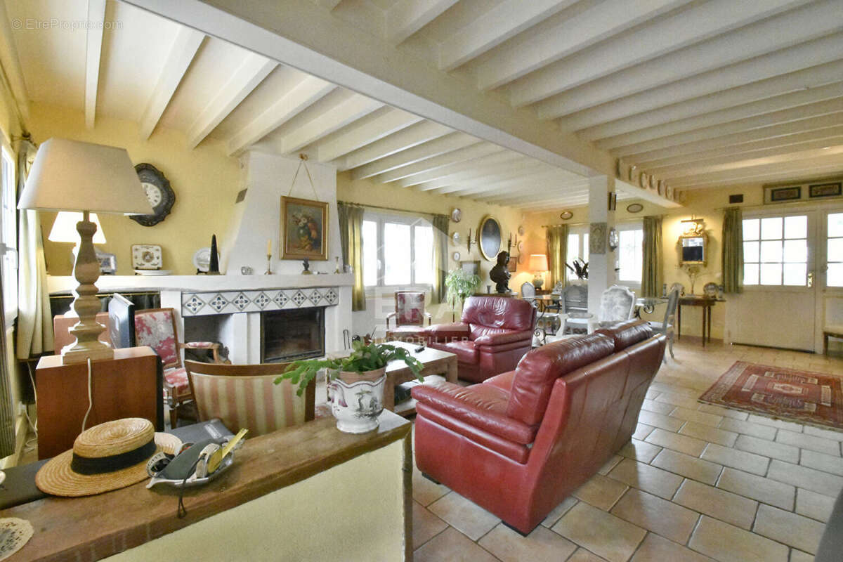 Maison à LE TREMBLAY-SUR-MAULDRE