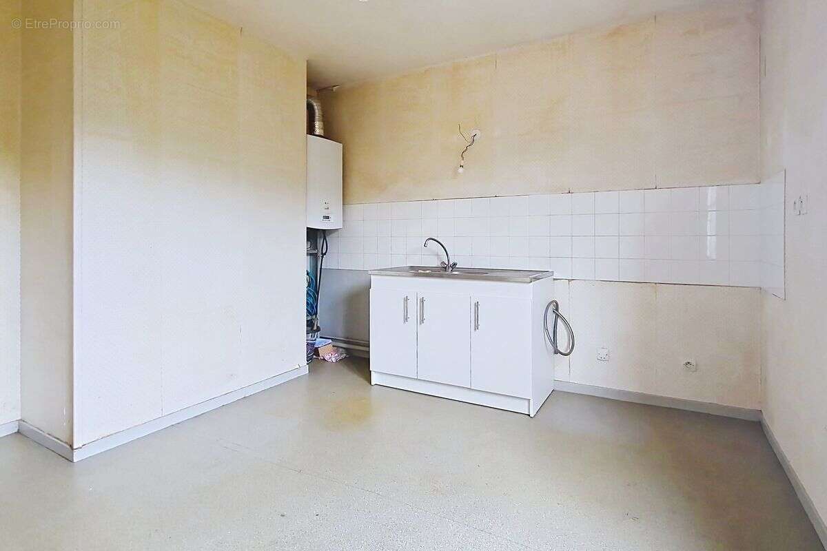 Appartement à FLEURIEUX-SUR-L'ARBRESLE