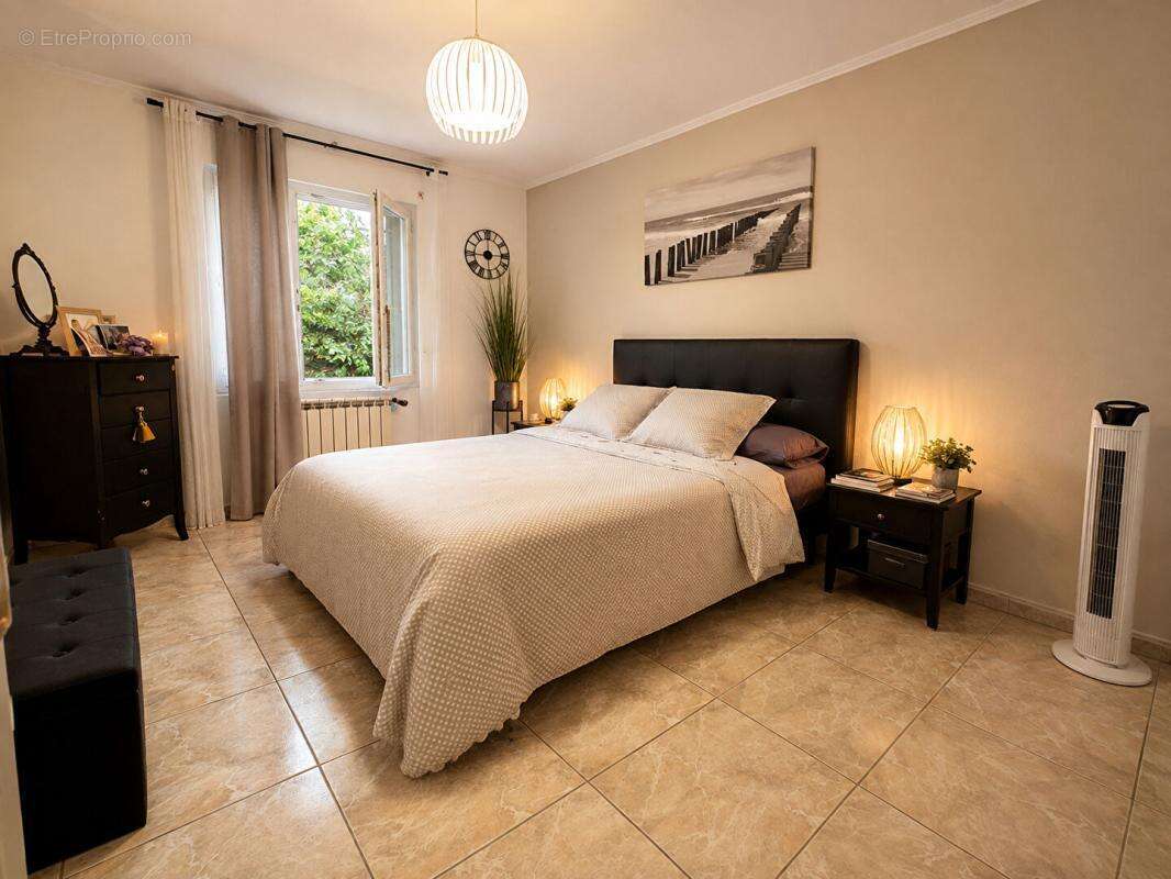 Villa Cazouls Les Beziers 4 pièce(s) 122 m2 - photo 10