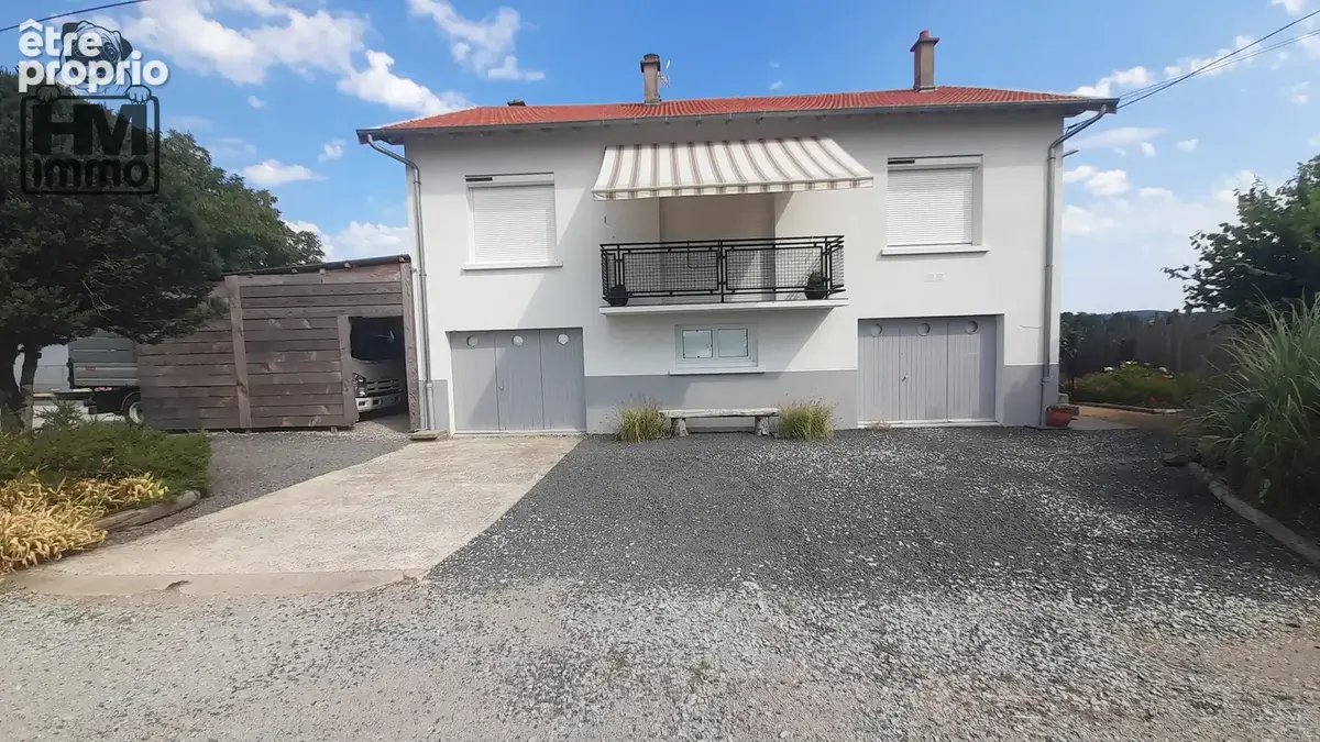 Maison à SAINT-LEONARD-DE-NOBLAT
