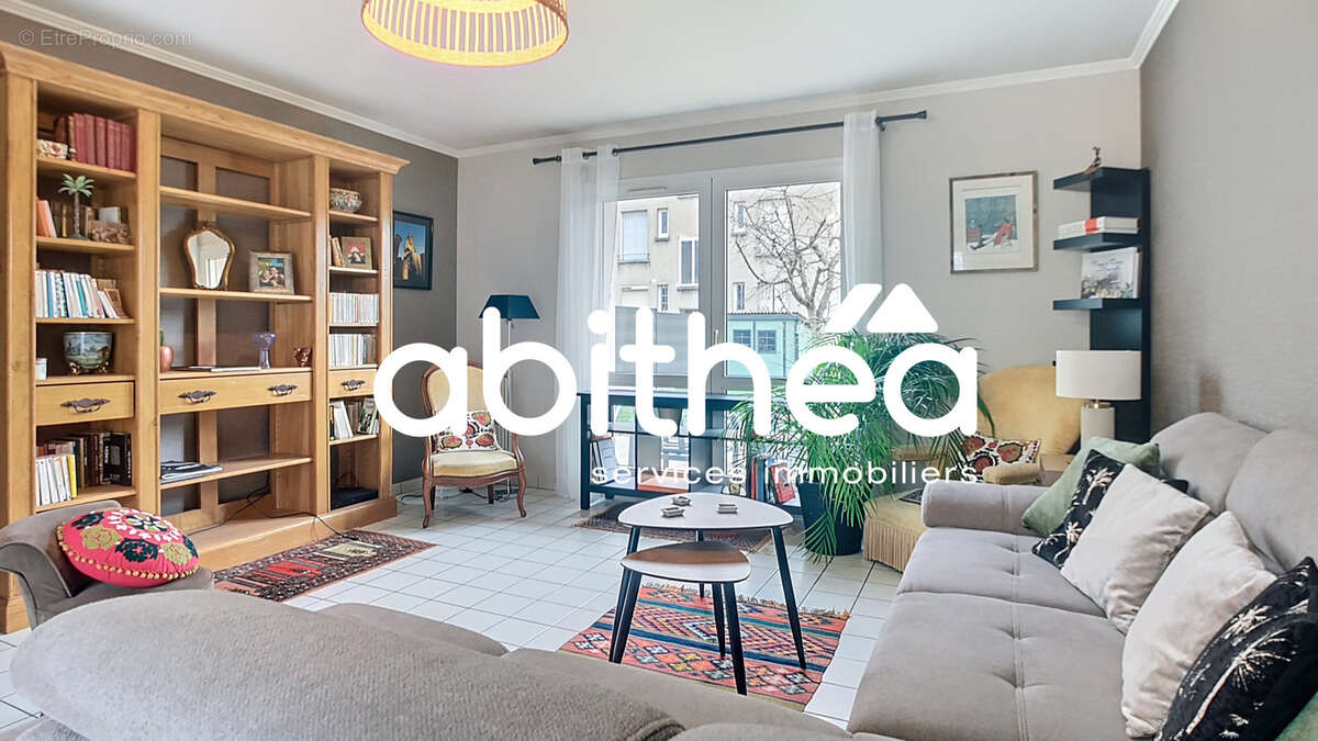 Maison à SAINTE-SAVINE