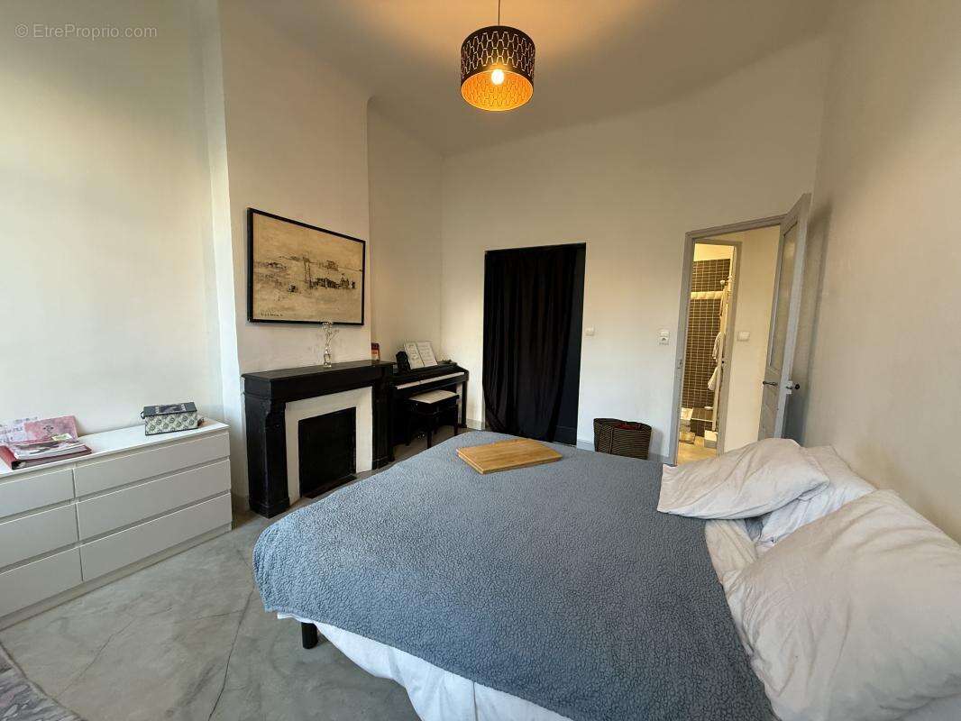 Appartement à MARSEILLE-8E