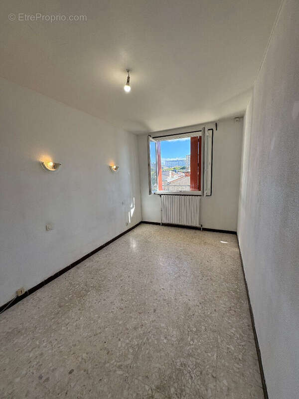 Appartement à MARSEILLE-14E