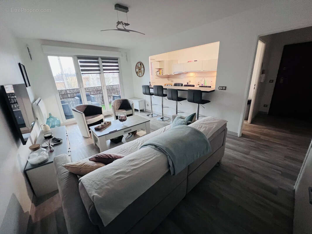 Appartement à SAINT-OUEN-L'AUMONE