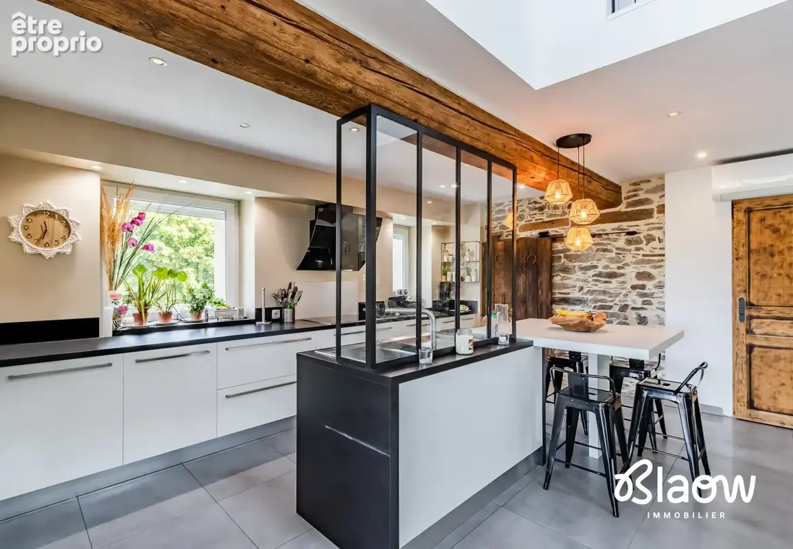 Maison 215 m² à Saint-Chamond  - photo 3