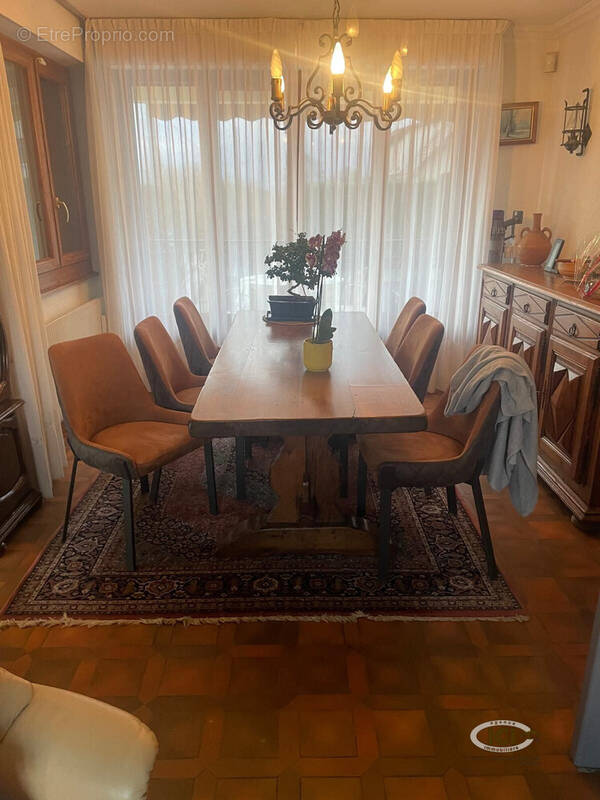 Maison à CRANVES-SALES