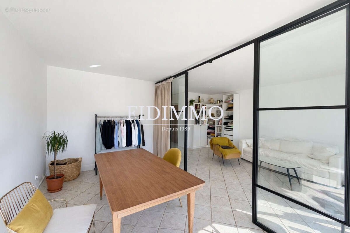 Appartement à CHENNEVIERES-SUR-MARNE