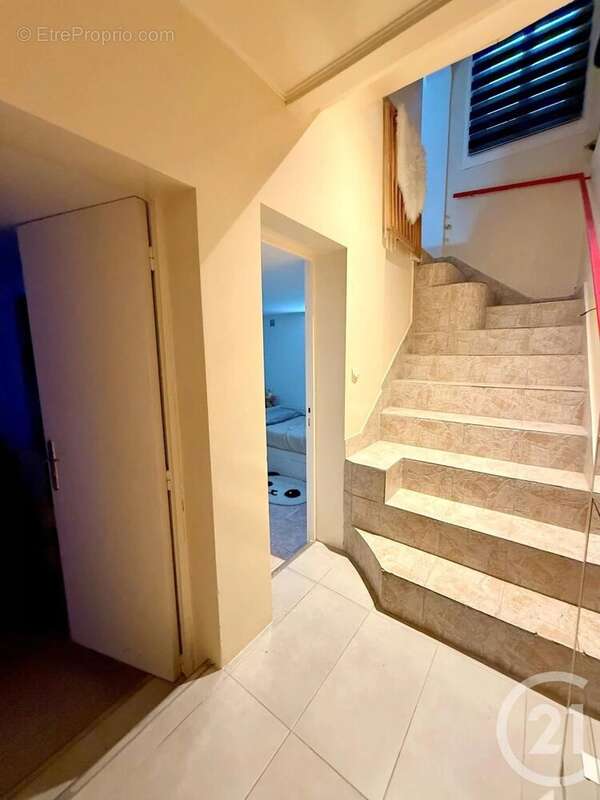 Maison 40 m² à Argenteuil  - photo 4