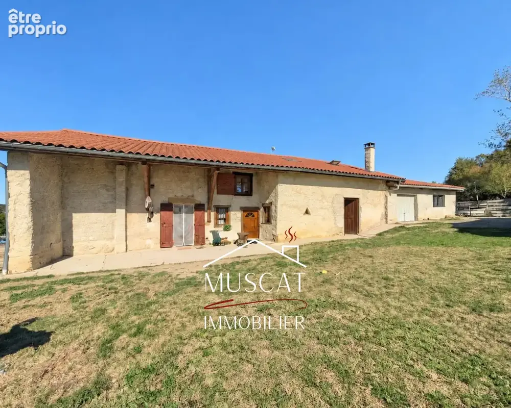 MEYSSIEZ - Maison individuelle - 3 chambres - garage double - piscine - terrasses - jardin - photo 13