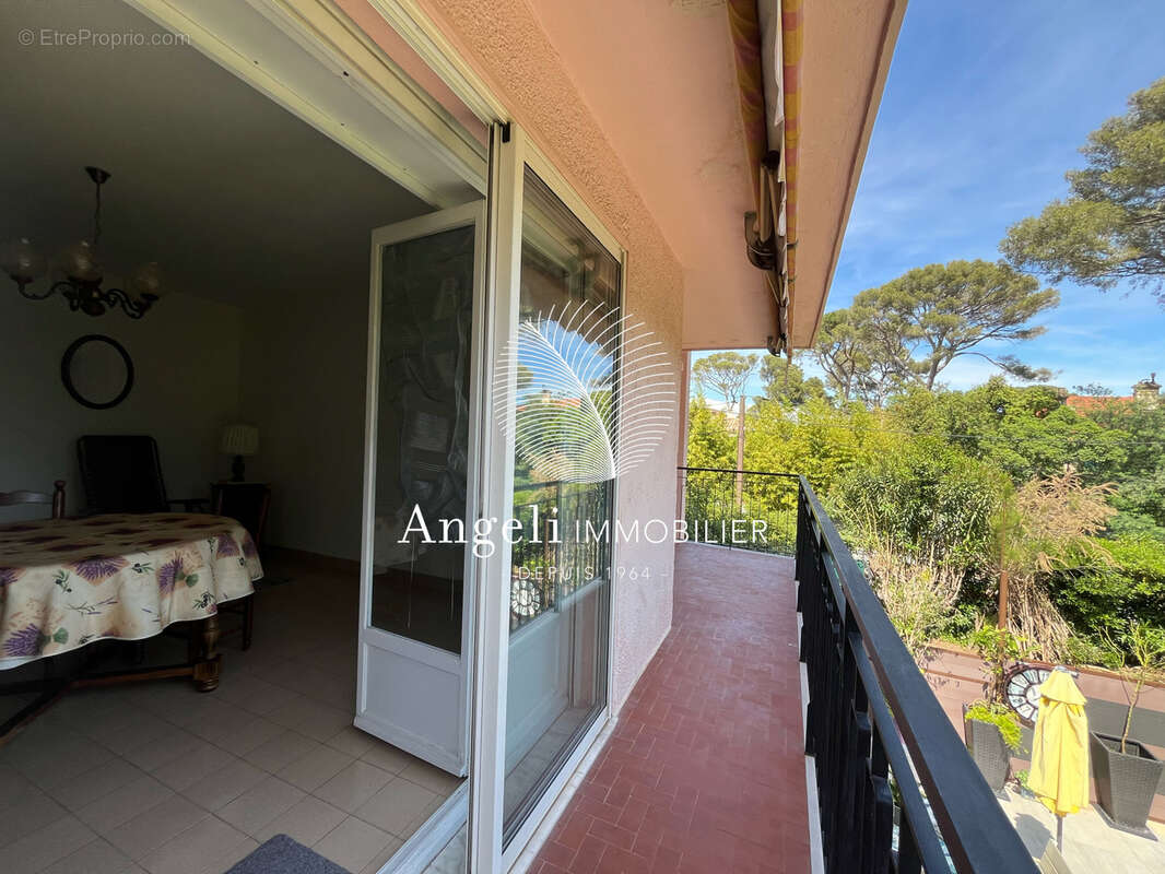 Appartement à FREJUS
