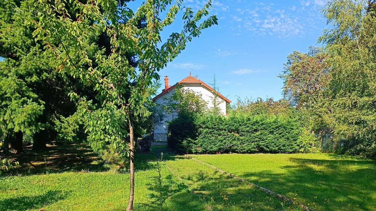 Maison à SENNECEY-LE-GRAND