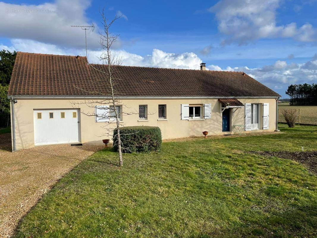 Maison à CHATELLERAULT