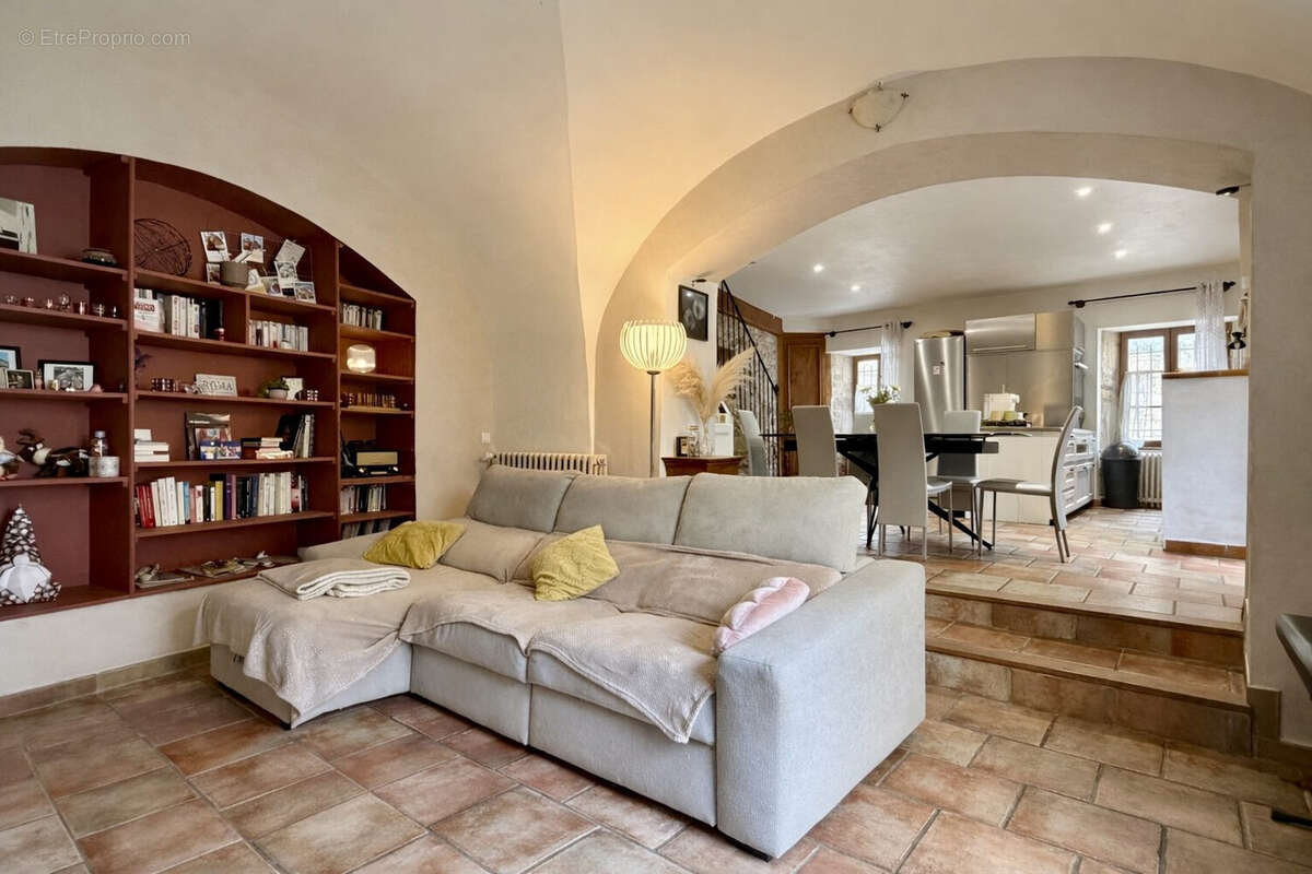 Maison 200 m² à La Sauvetat  - photo 4