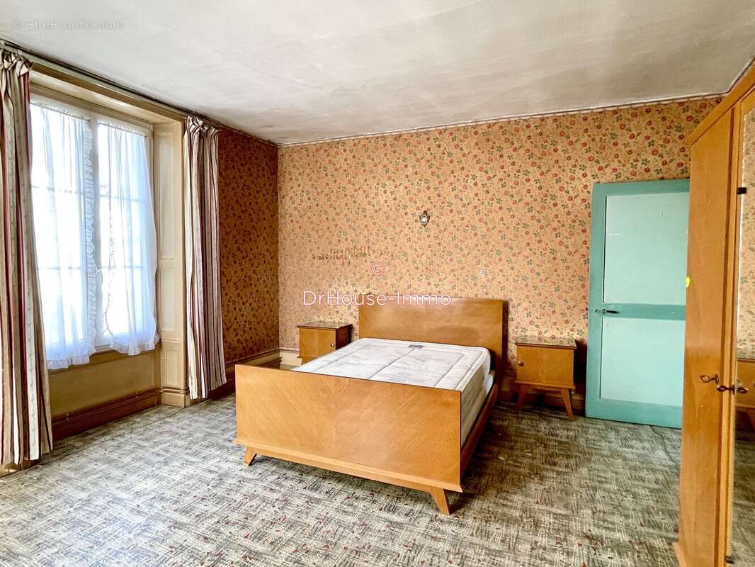 Appartement 310 m² à Monthureux-Sur-Saone  - photo 19