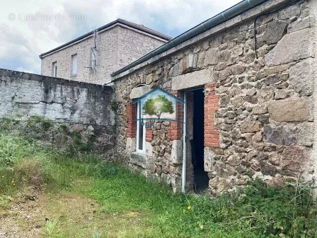 Appartement à DUNIERES