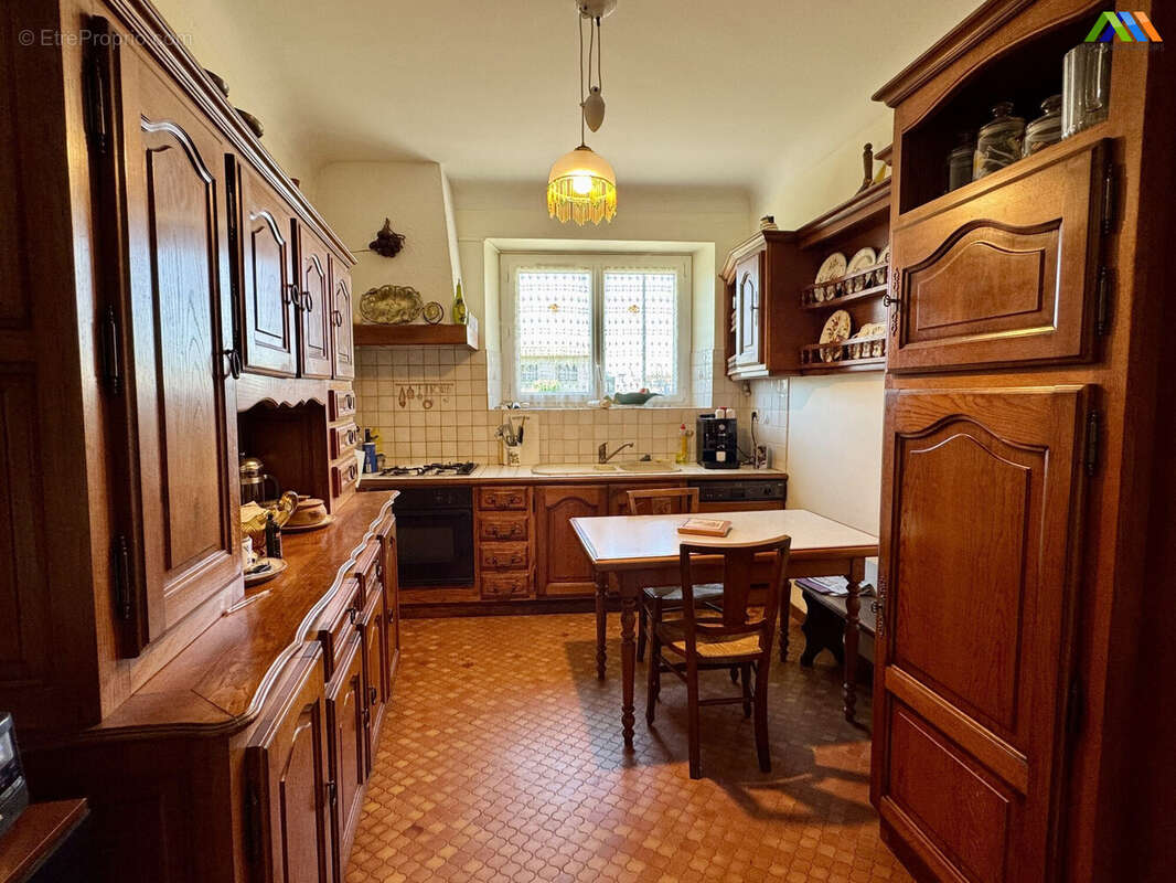 Maison 281 m² à Navarrenx  - photo 7