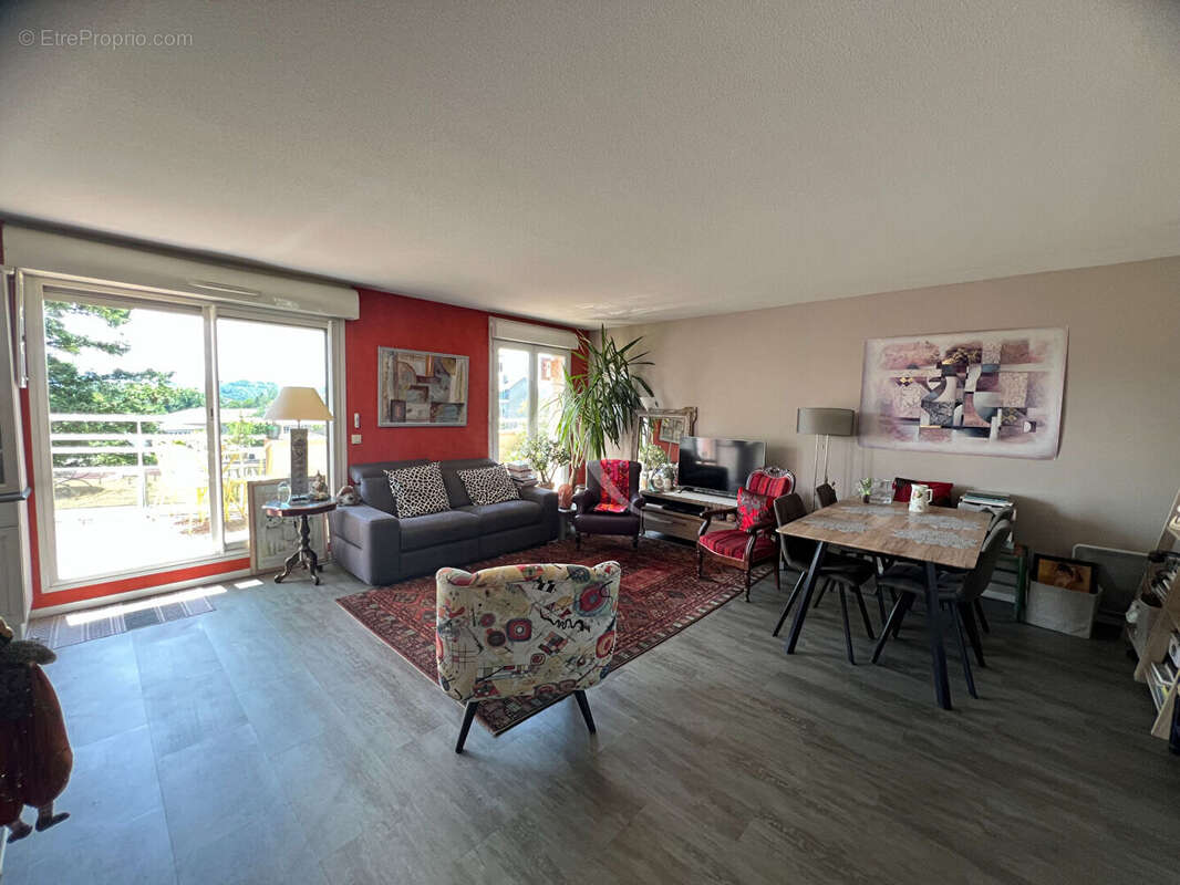 Appartement à BILLERE