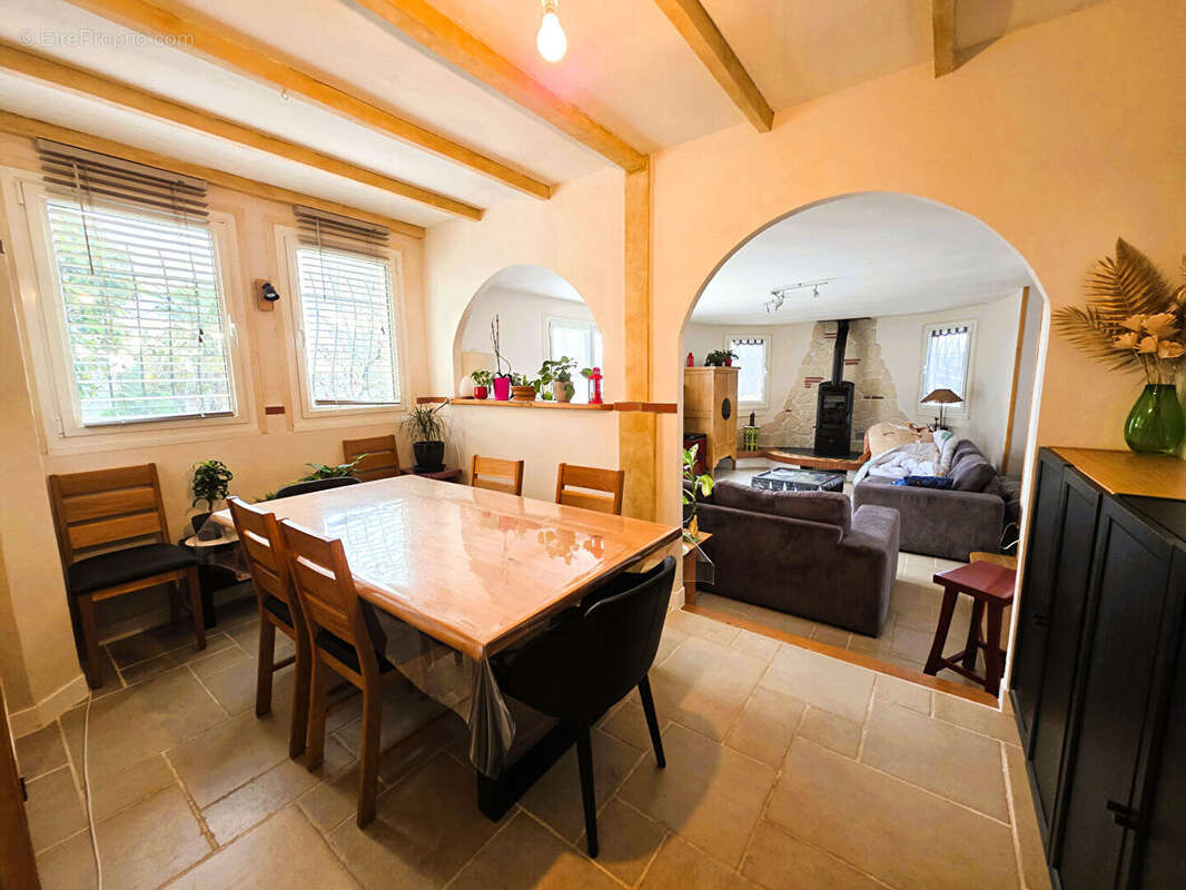 Charmante maison de 5 pièces à vendre à Moissac - Exclusivité LES CLES DU QUERCY - photo 3