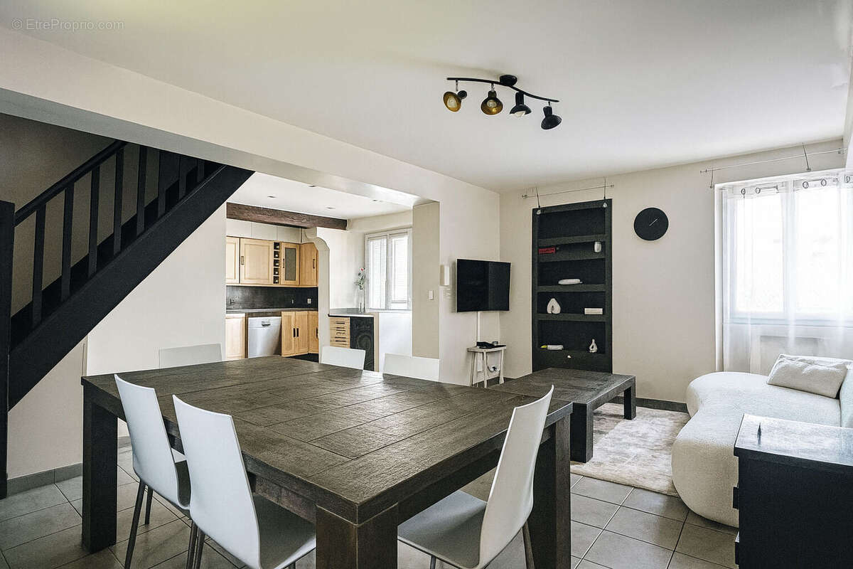 Maison à ECQUEVILLY