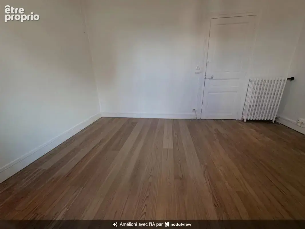 Maison en pierre et dependances + cour - photo 13