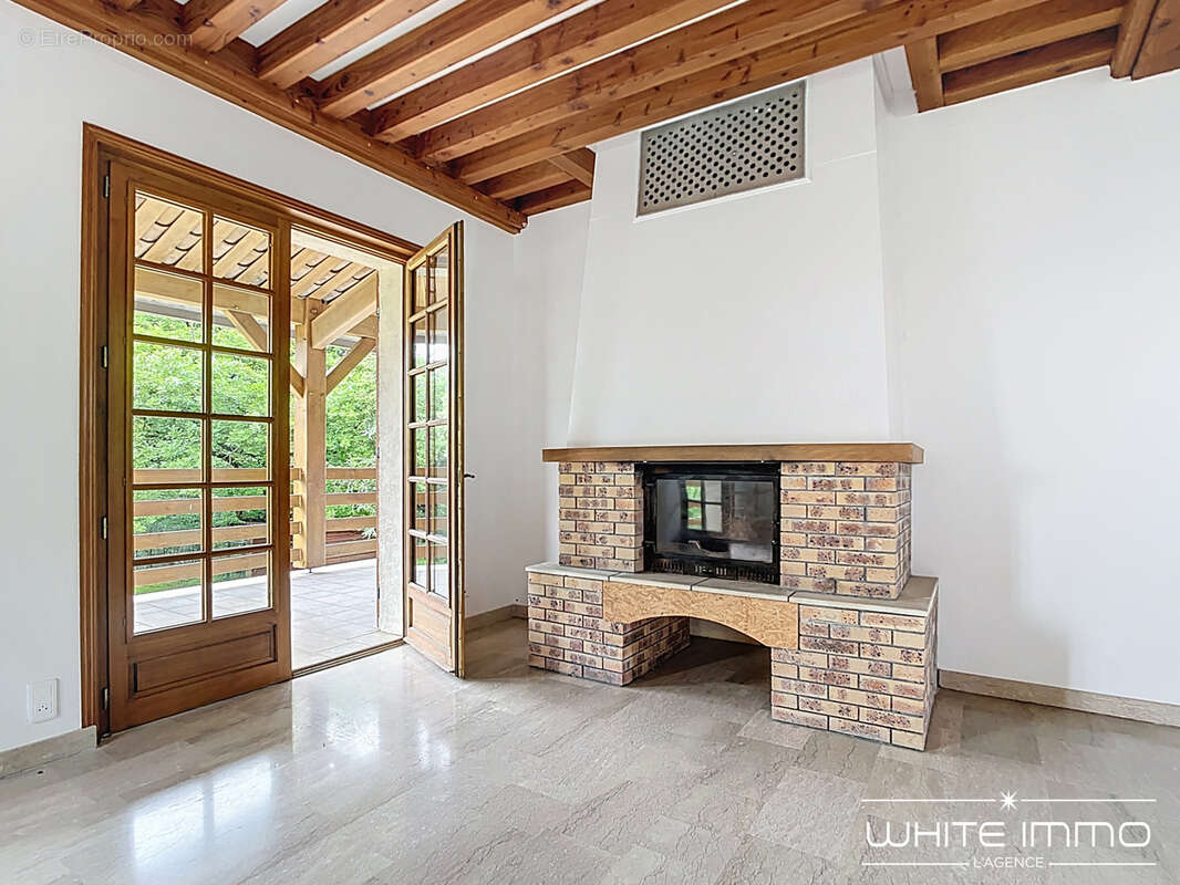 Maison à FRANCHEVILLE