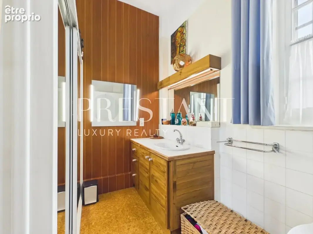 Grand appartement au premier étage dans maison de maître - photo 7
