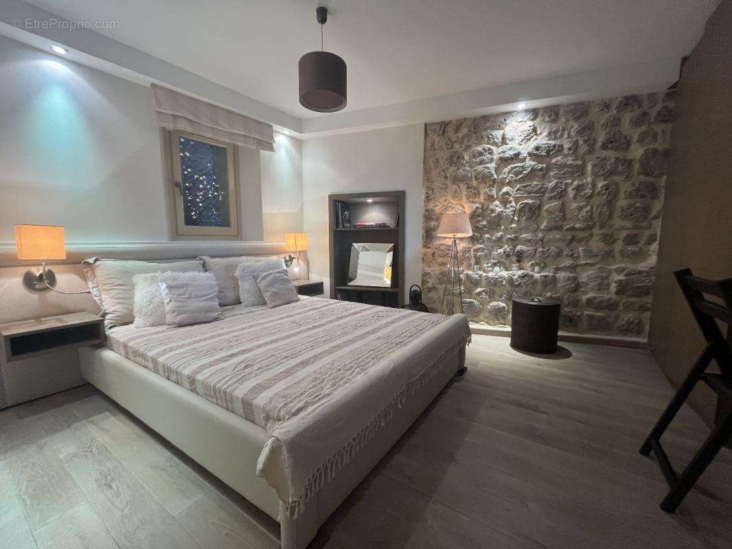 Appartement à MOUGINS