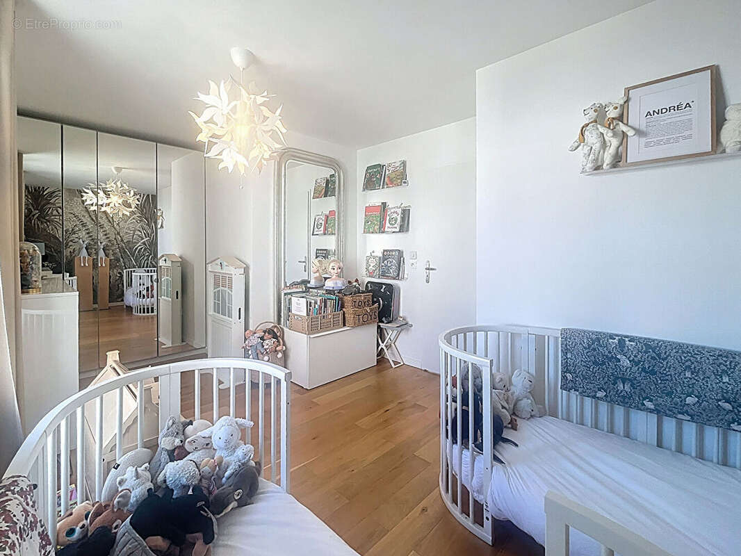 Maison à THIVERVAL-GRIGNON