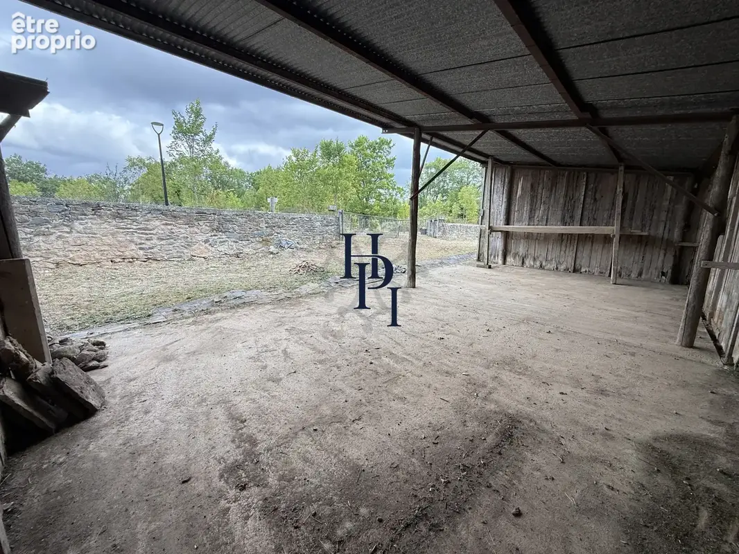 Vente dépôt avec hangar et terrain constructible Saint Affrique - photo 6