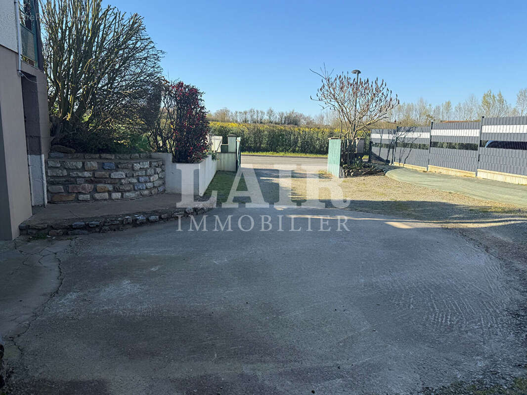 Maison à FRESNAY-SUR-SARTHE