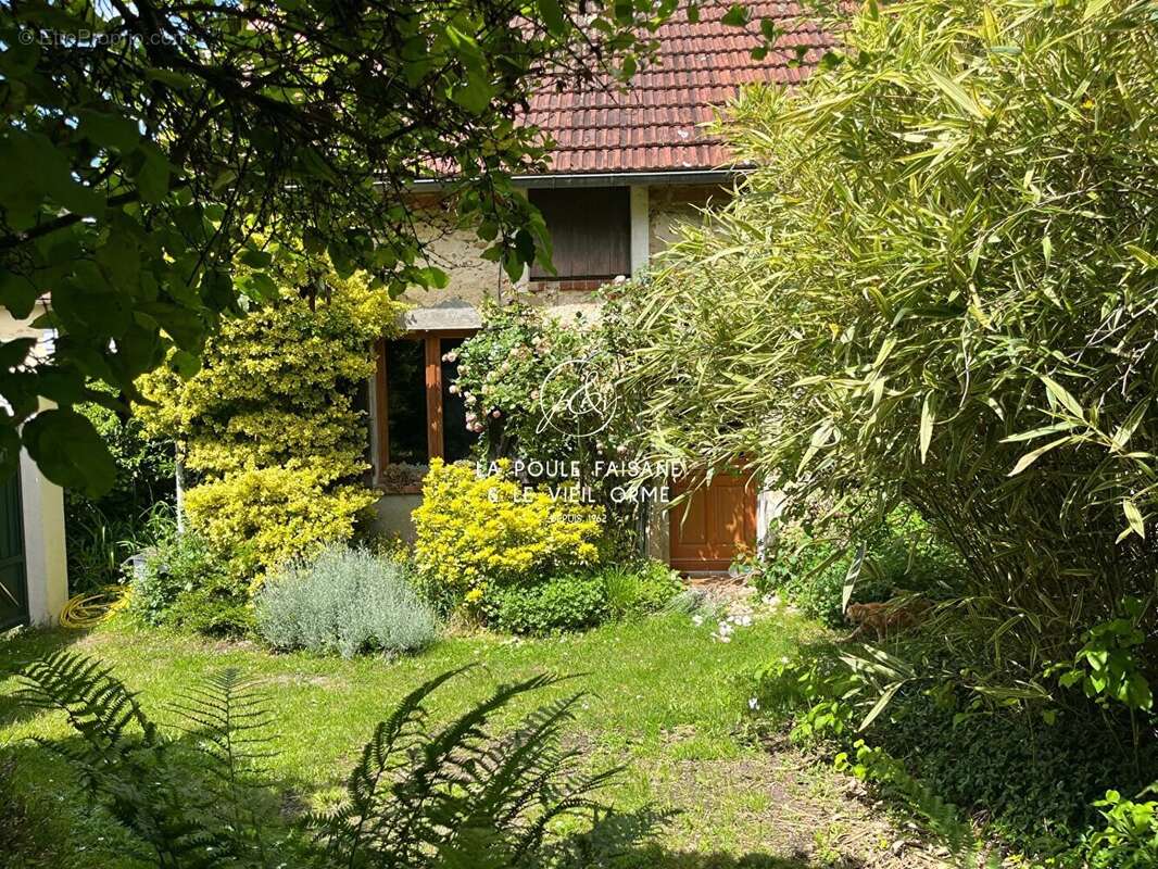 Maison à POIGNY-LA-FORET