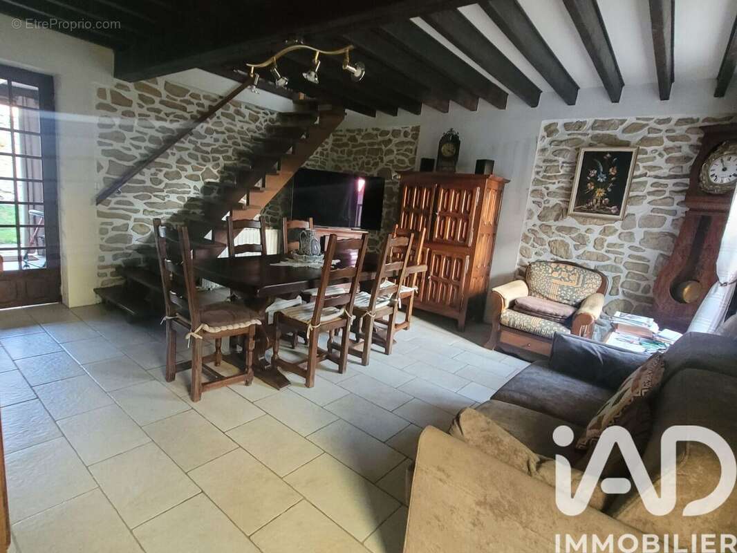 Maison 110 m² à Seugy  - photo 2