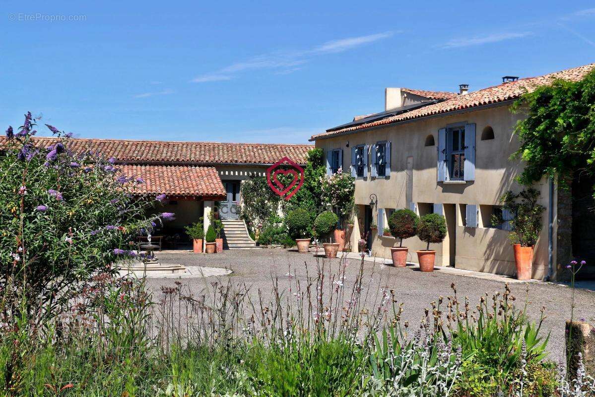 Maison à VILLEBAZY