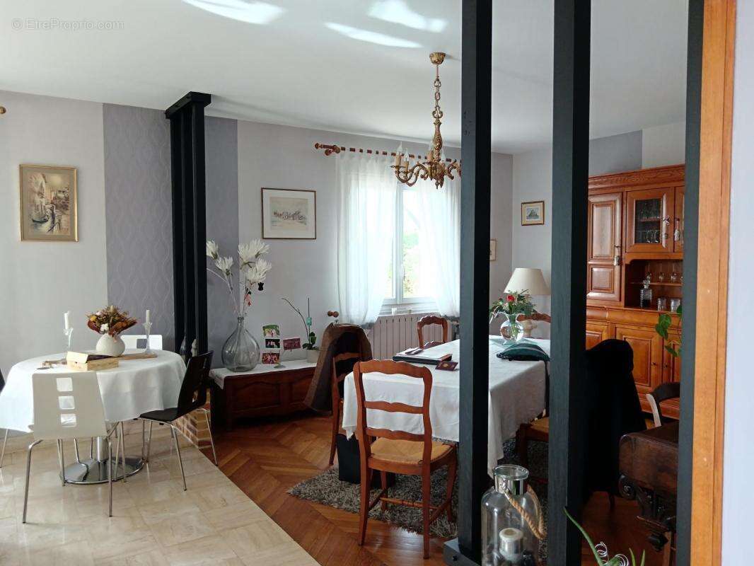 Maison à ISIGNY-LE-BUAT
